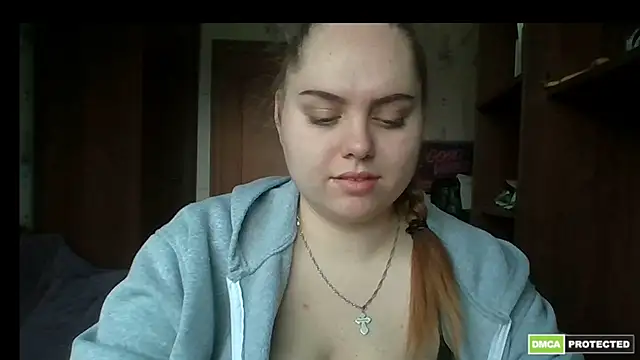 Snapshot of SoftHypnose chatting on May 28, 2026, 6:10 am SoftHypnose online show from May 28, 2026, 6:10 am