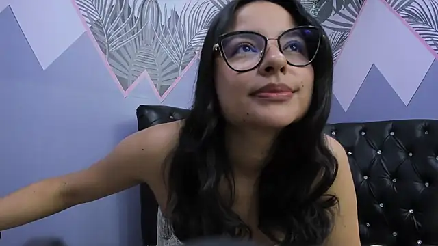 AuroraGreyy online show from July 3, 2026, 11:38 am