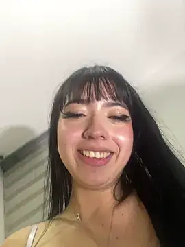 JeyLuxx online show from July 7, 2026, 6:47 am