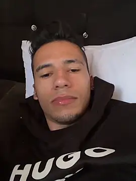 Liamsexy20 online show from May 23, 2026, 2:32 pm