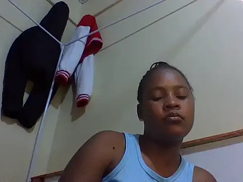 Prettydoll2 online show from May 31, 2026, 6:09 pm
