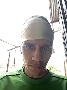 ronaldsss  online show from May 27, 2026, 4:48 pm