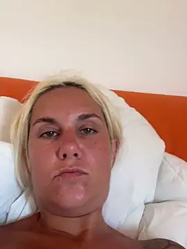 Sofia beee online show from June 27, 2026, 11:04 am