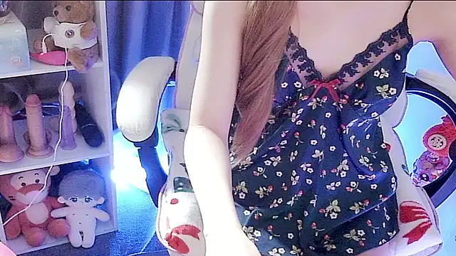Jenny-Cake online show from July 14, 2026, 5:34 am
