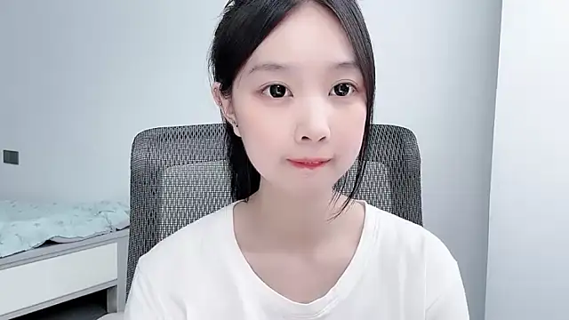 Yoyo33355 online show from July 14, 2026, 11:16 am