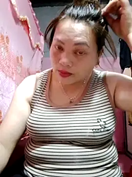 Snapshot of Qie_qir chatting on May 25, 2026, 4:51 am Qie qir online show from May 25, 2026, 4:51 am
