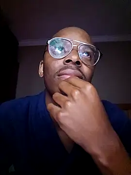 Snapshot of MbeshePTA chatting on July 7, 2026, 11:31 pm MbeshePTA online show from July 7, 2026, 11:31 pm