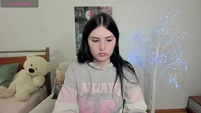 Snapshot of Kira_Devi chatting on May 31, 2026, 7:15 pm Kira Devi online show from May 31, 2026, 7:15 pm
