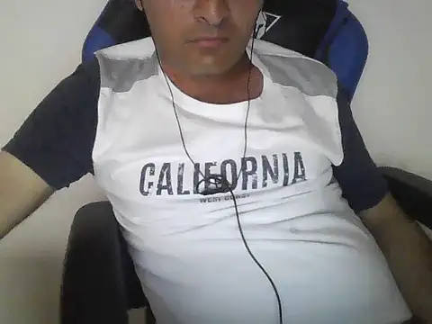 Snapshot of ecuabi chatting on May 25, 2026, 9:32 pm ecuabi online show from May 25, 2026, 9:32 pm