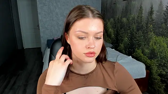 Snapshot of Maya-Mimi chatting on June 11, 2026, 2:53 am Maya-Mimi online show from June 11, 2026, 2:53 am