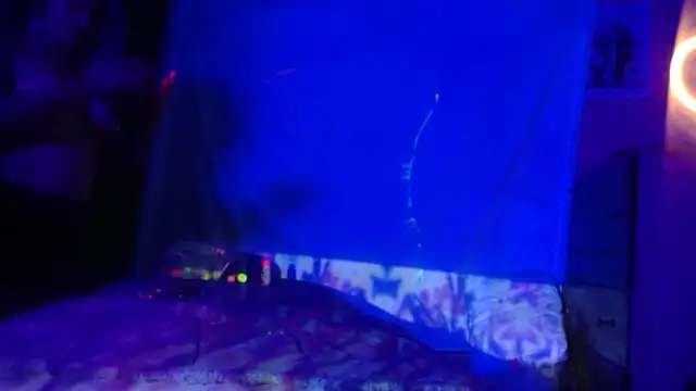 Neon Muse online show from July 24, 2026, 4:32 am