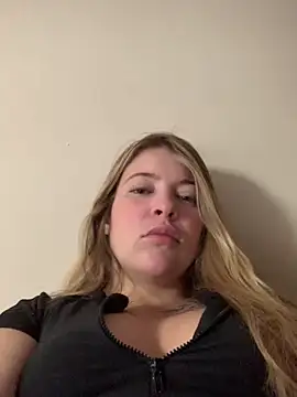 thania bby online show from June 2, 2026, 12:18 pm