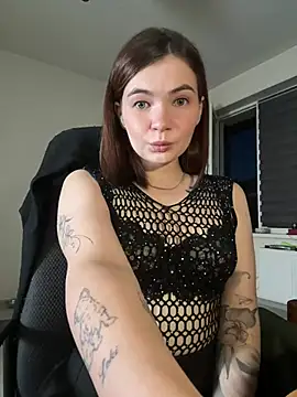 Baby Vivian  online show from July 9, 2026, 9:52 pm