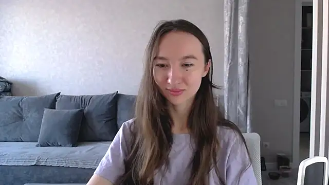 Maryana Ro online show from October 22, 2025, 8:58 am