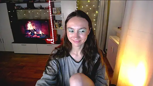 Snapshot of Maryana_Ro chatting on July 5, 2026, 9:33 pm Maryana Ro online show from July 5, 2026, 9:33 pm