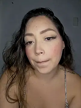 Heidy-cute online show from June 14, 2026, 4:14 am