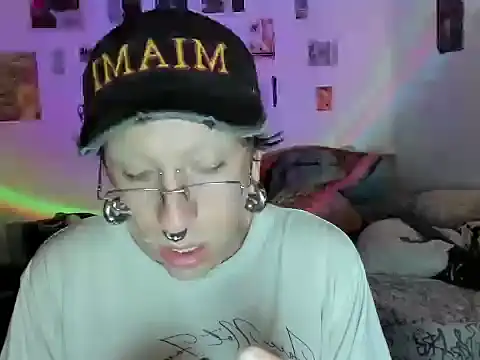 Ghost bussy online show from June 5, 2026, 3:24 am
