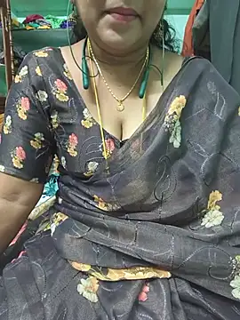 Tamil-kaviya98 online show from June 27, 2026, 5:51 pm