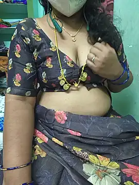 Tamil-kaviya98 online show from July 24, 2026, 7:45 pm
