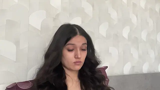 LisetteParajon online show from July 11, 2026, 5:54 am
