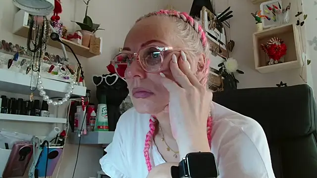 KathleenEdwards online show from June 26, 2026, 7:24 am