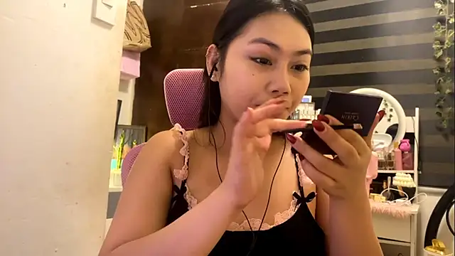CristiLadson online show from May 31, 2026, 10:44 pm