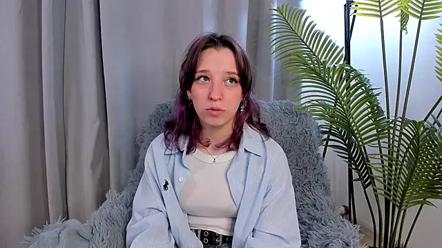 Snapshot of SierraDeliso chatting on May 30, 2026, 12:24 pm SierraDeliso online show from May 30, 2026, 12:24 pm