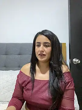 MADAMELUNAXXX online show from June 30, 2026, 2:12 am