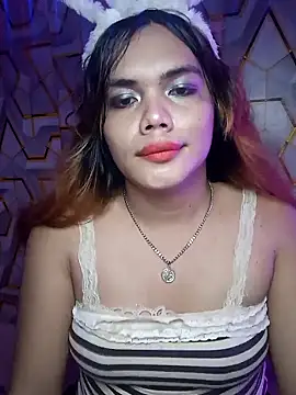 Snapshot of mikhay101 chatting on June 10, 2026, 5:45 pm mikhay101 online show from June 10, 2026, 5:45 pm