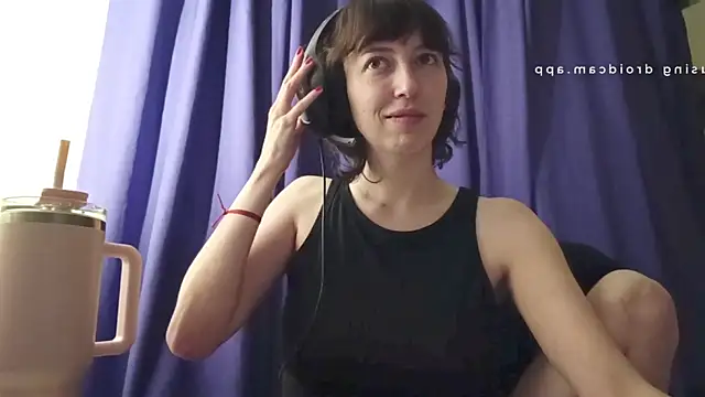 Snapshot of Julixta chatting on June 2, 2026, 3:30 am Julixta online show from June 2, 2026, 3:30 am