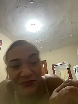 Snapshot of rosanna78322 chatting on July 18, 2026, 12:48 am rosanna78322 online show from July 18, 2026, 12:48 am