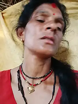 Snapshot of Cut_umang74 chatting on July 1, 2026, 5:42 am Cut umang74 online show from July 1, 2026, 5:42 am