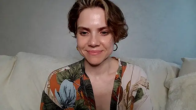 NatalieMoses online show from June 14, 2026, 2:24 am