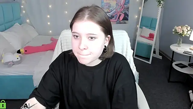 Kylie-Voss online show from June 14, 2026, 3:08 am