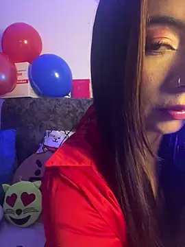 arilynn  online show from June 12, 2026, 4:55 am