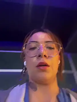 arilynn  online show from July 9, 2026, 12:04 am