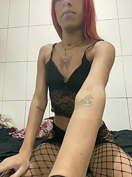 Snapshot of itevellyn_ chatting on August 10, 2026, 5:22 am itevellyn online show from August 10, 2026, 5:22 am
