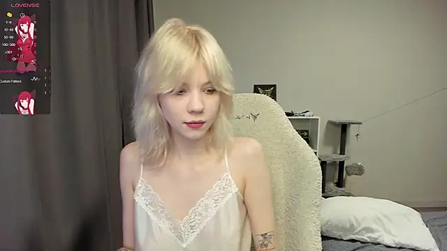 voguecaroline online show from August 3, 2026, 8:12 pm