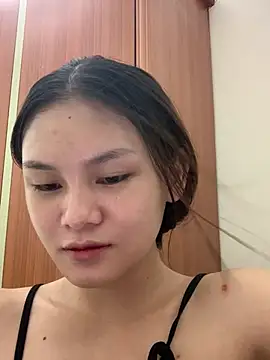 Weevi10 online show from July 27, 2026, 5:03 am