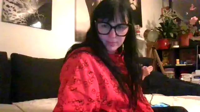 Snapshot of sexujuly88 chatting on April 18, 2026, 11:27 pm sexujuly88 online show from April 18, 2026, 11:27 pm
