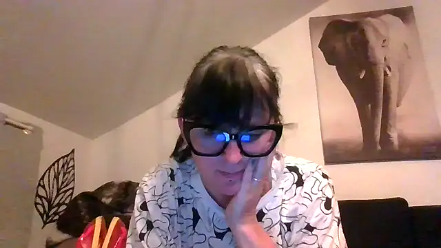 Snapshot of sexujuly88 chatting on June 17, 2026, 8:43 pm sexujuly88 online show from June 17, 2026, 8:43 pm