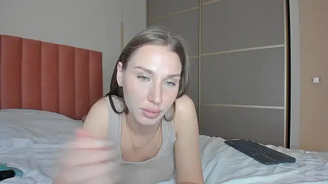 Snapshot of SofiClimbing chatting on March 22, 2025, 3:31 pm SofiClimbing online show from March 22, 2025, 3:31 pm