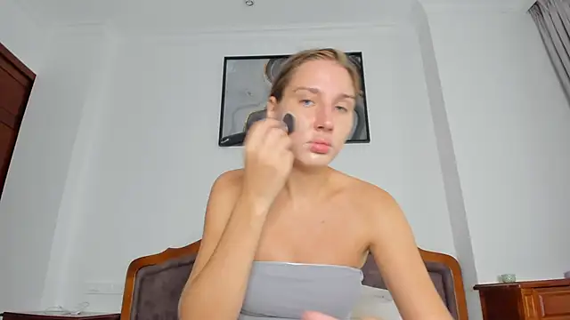 SofiClimbing online show from November 2, 2025, 5:10 am