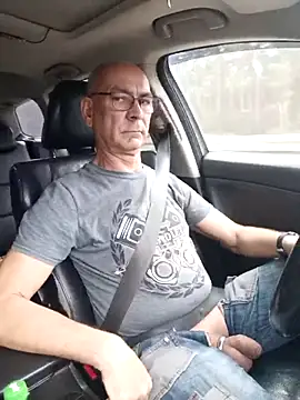 raini051 online show from December 21, 2025, 1:29 pm