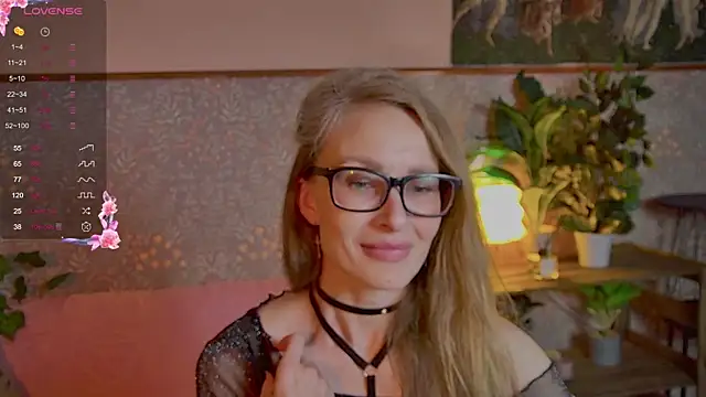 HelenaBoyd online show from June 29, 2026, 10:59 am