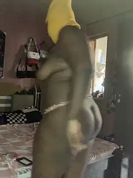 Snapshot of BBW_LESBIAN_FREAK chatting on June 29, 2026, 9:15 am BBW LESBIAN FREAK online show from June 29, 2026, 9:15 am
