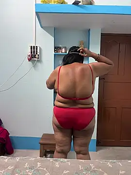 dirty sexcouple online show from June 11, 2026, 4:27 pm