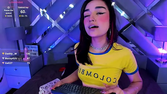 Start xmoonx online show from June 25, 2026, 4:01 am