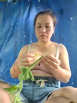 Snapshot of Yai_baby chatting on June 14, 2026, 4:03 am Yai baby online show from June 14, 2026, 4:03 am