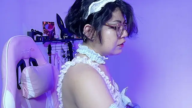 Meow cat4 online show from June 15, 2026, 7:49 pm